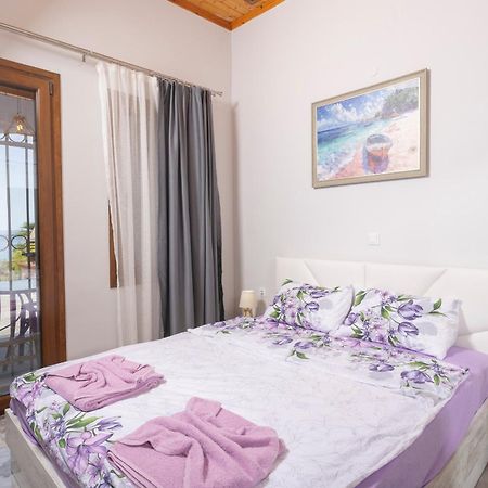 Villa Helga Exotic เปฟโกโฮรี ภายนอก รูปภาพ