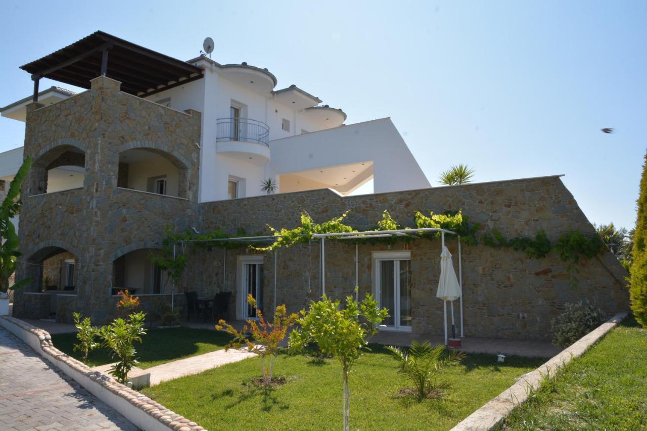 Villa Helga Exotic เปฟโกโฮรี ภายนอก รูปภาพ